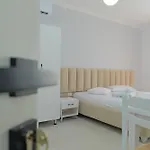 Marina Σαράντα