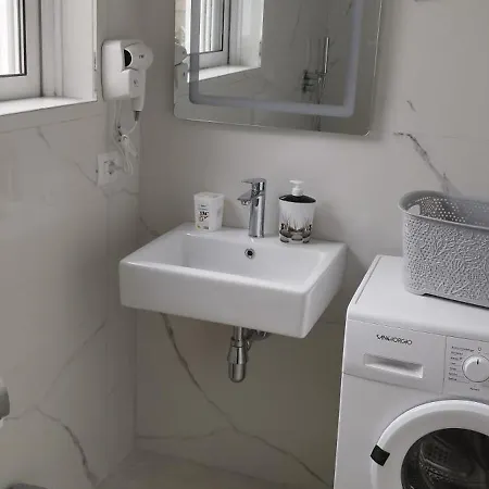 Marina Apartmán Sarandë