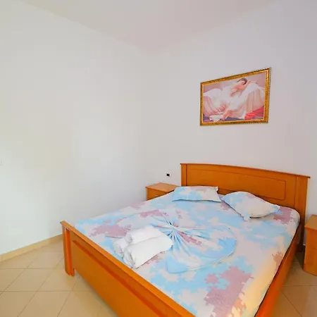 Marina Apartment *