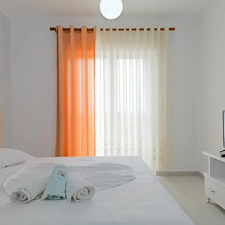 Marina Apartment *